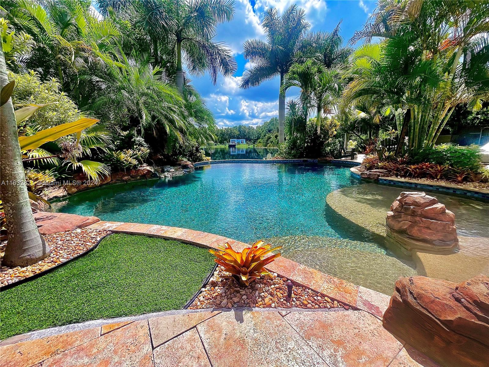 CYPRESS TRAIL - Residential