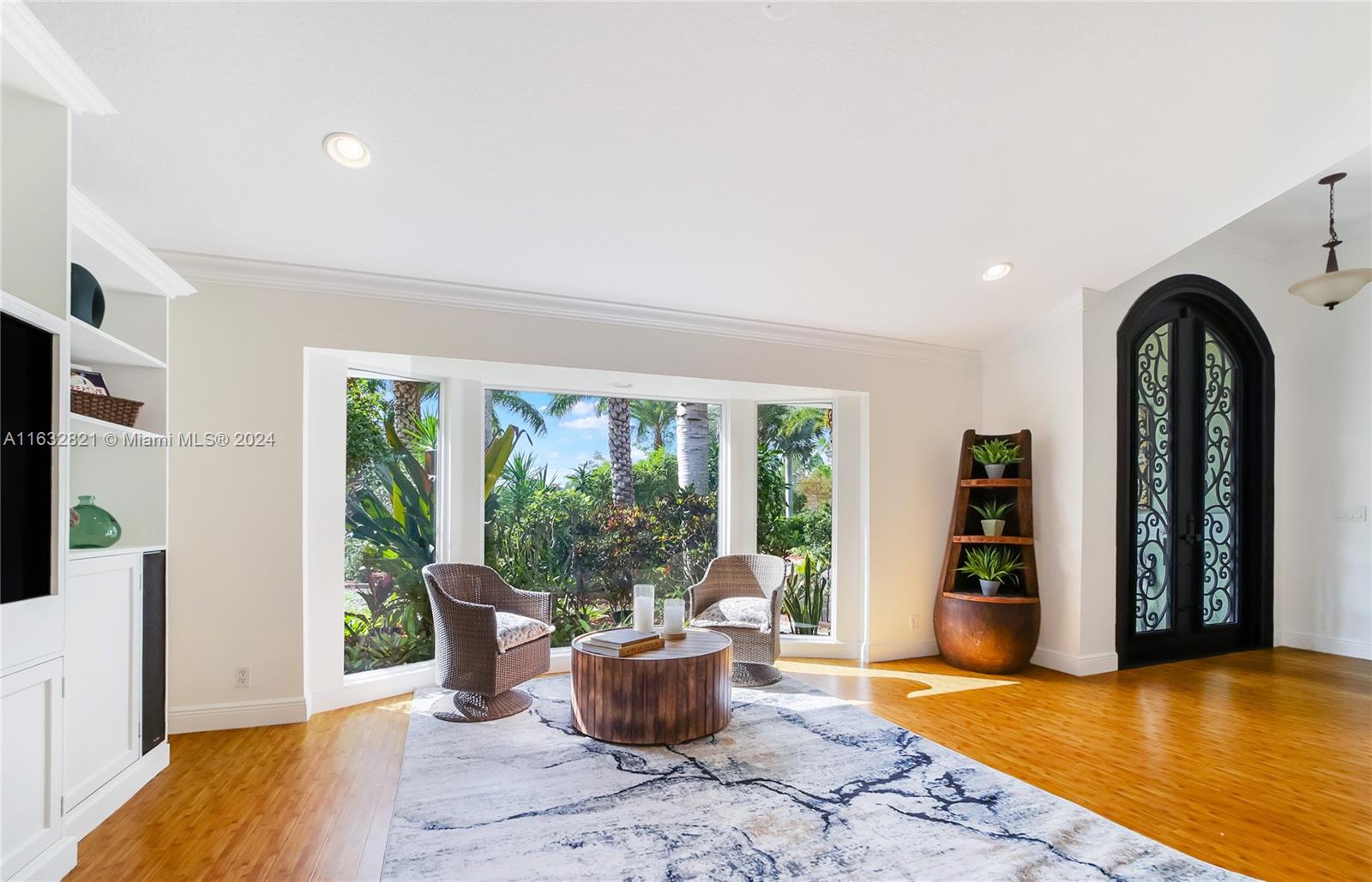 CYPRESS TRAIL - Residential