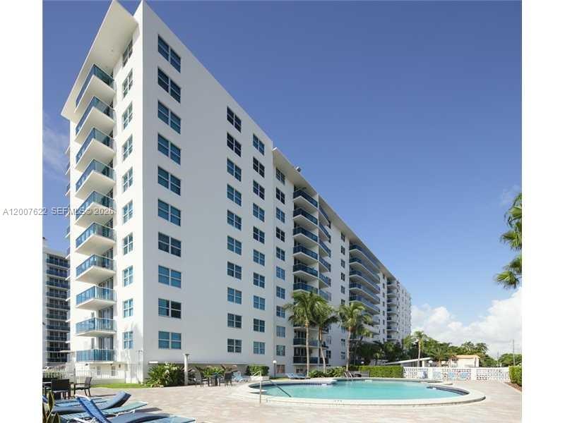 TREASURES ON THE BAY II C - Residential