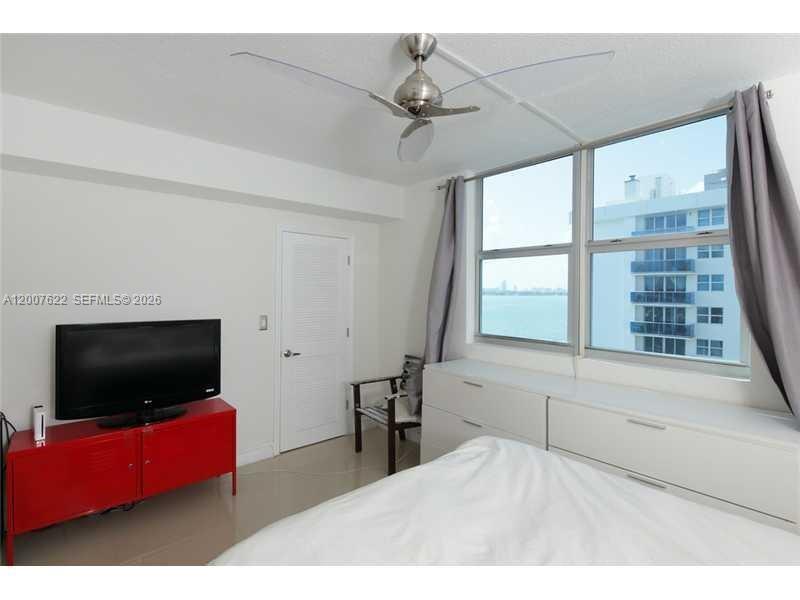 TREASURES ON THE BAY II C - Residential