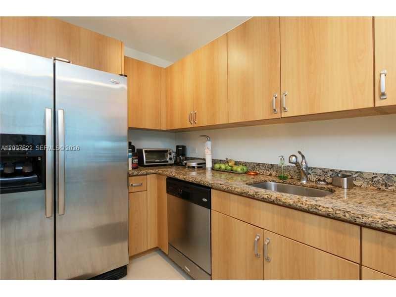 TREASURES ON THE BAY II C - Residential