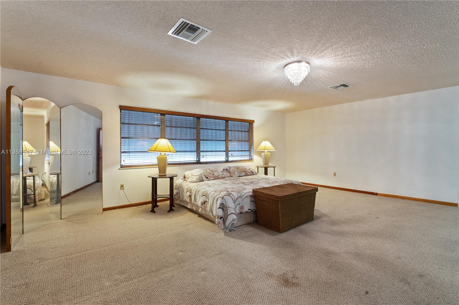 HOLLEMAN PARK - Residential