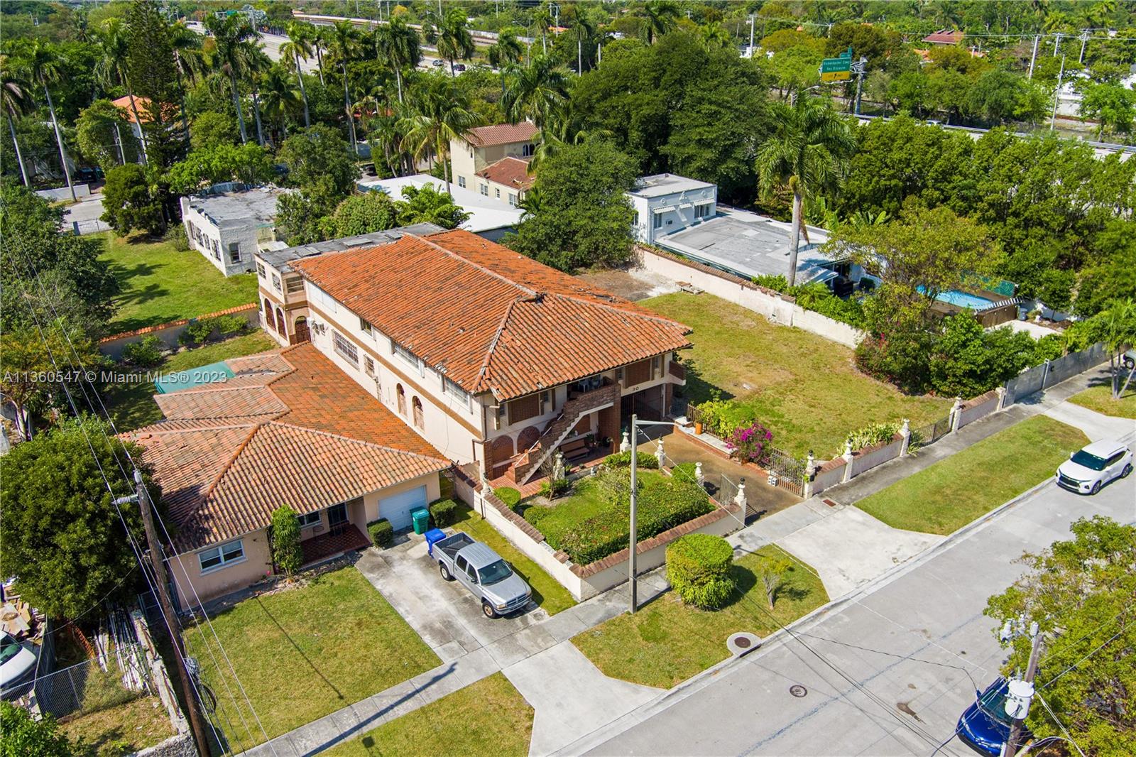 HOLLEMAN PARK - Residential