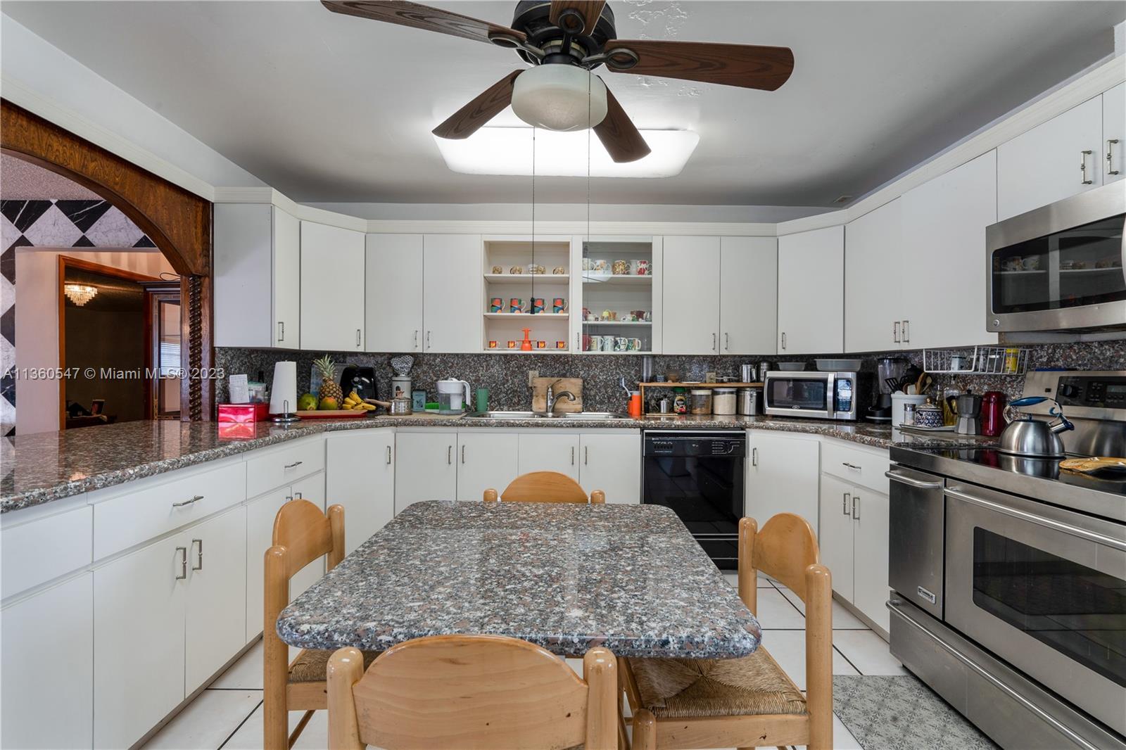 HOLLEMAN PARK - Residential