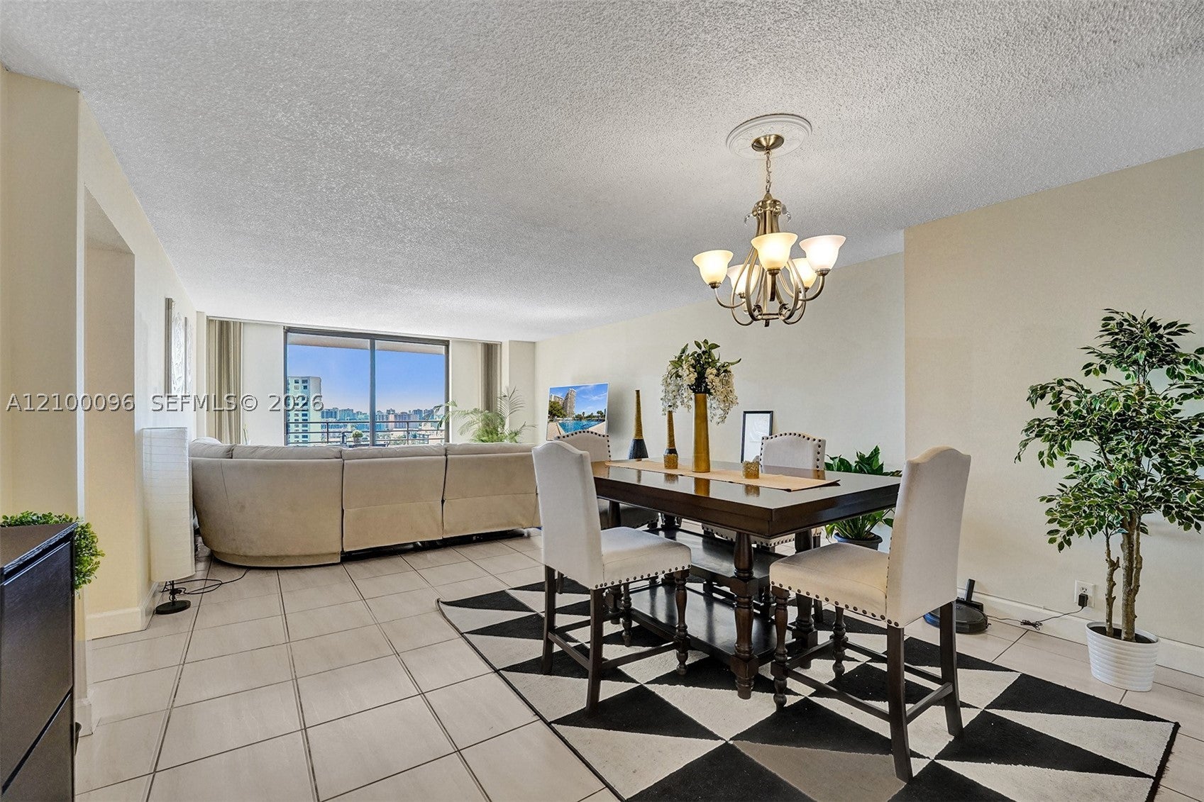 2500 Parkview Dr 1716