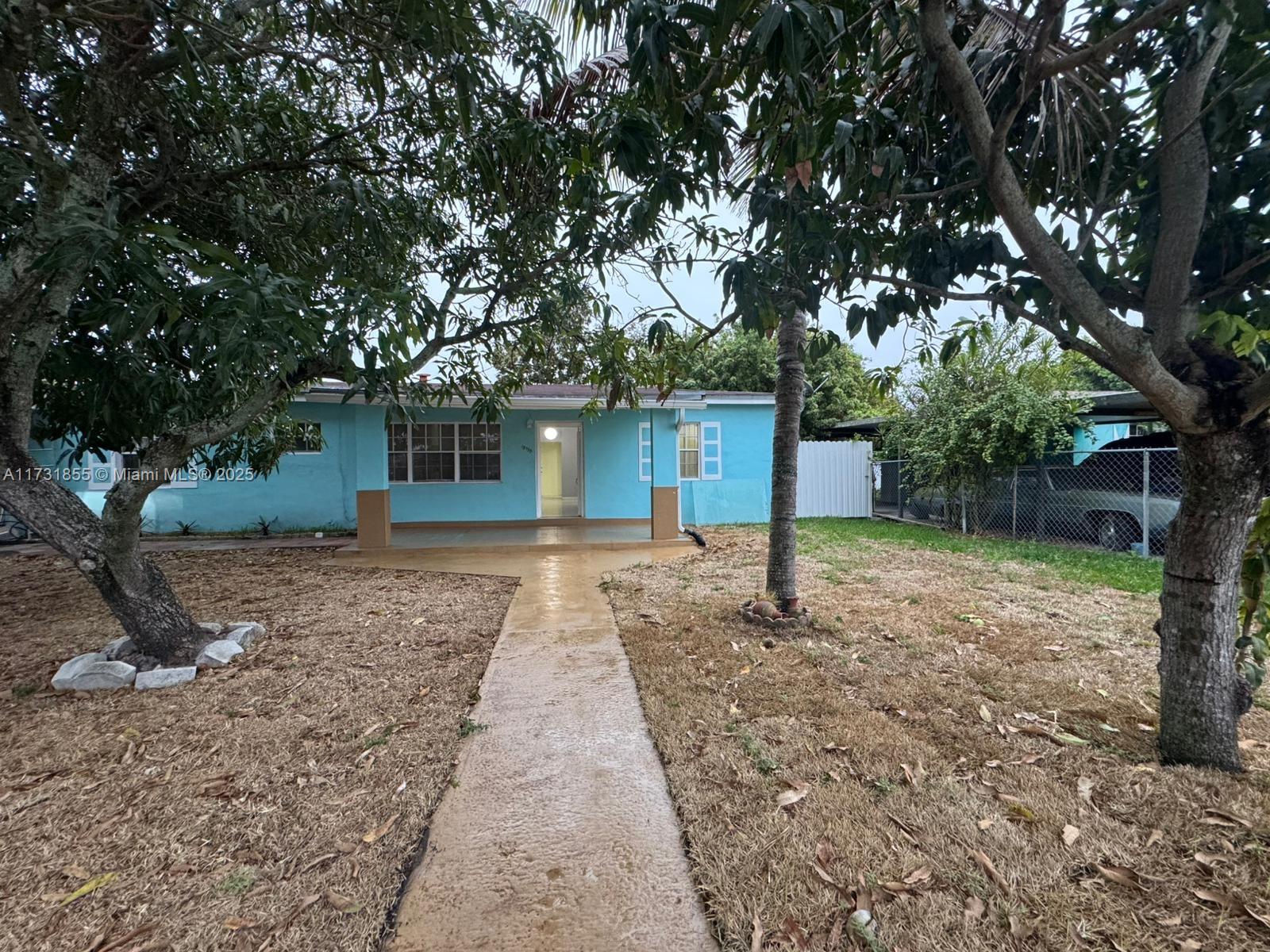 15735 Nw 28th Pl A, Miami Gardens, Broward County, Florida - 3 Bedrooms  
2 Bathrooms - 