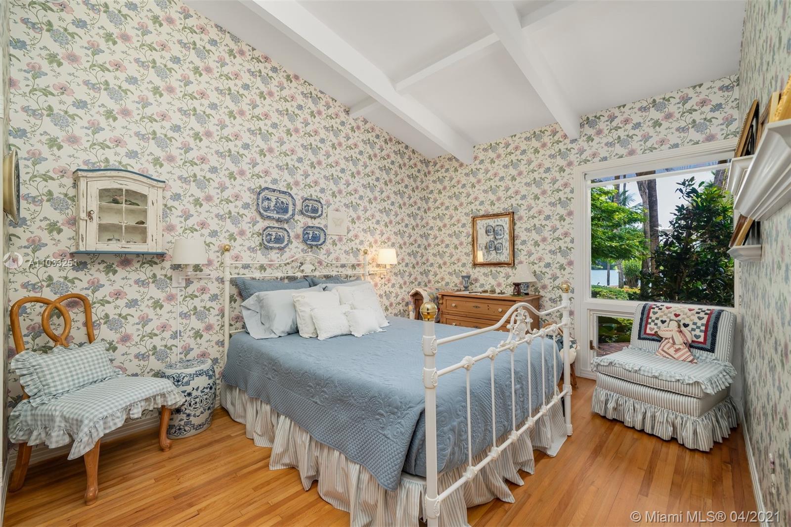 HAMMOCK LAKE PARK - Residential