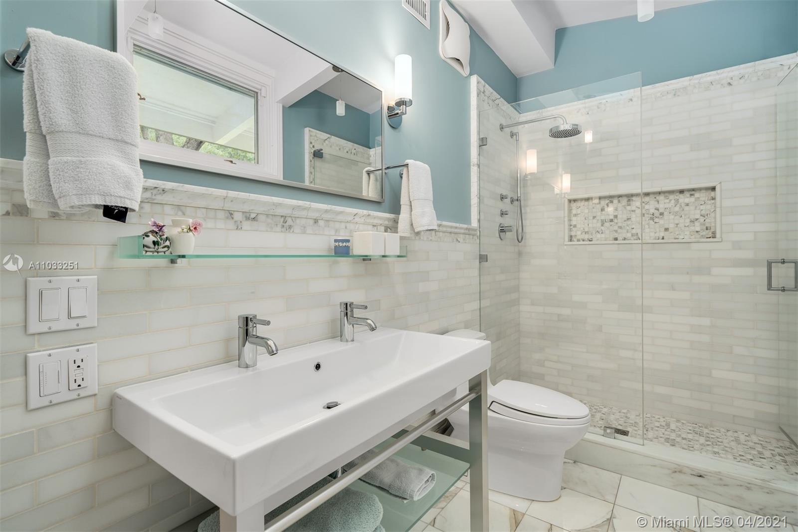 HAMMOCK LAKE PARK - Residential