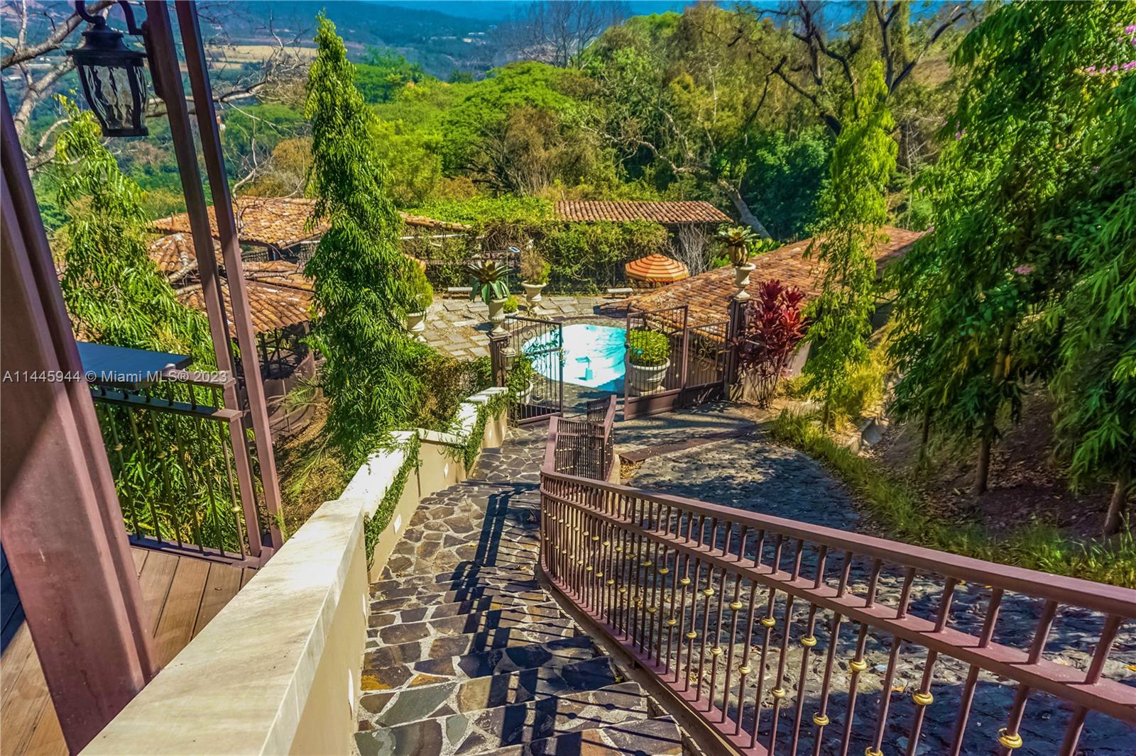 Colorado, Costa Rica, 3 Bedrooms Bedrooms, ,6 BathroomsBathrooms,Residential,Active,70869