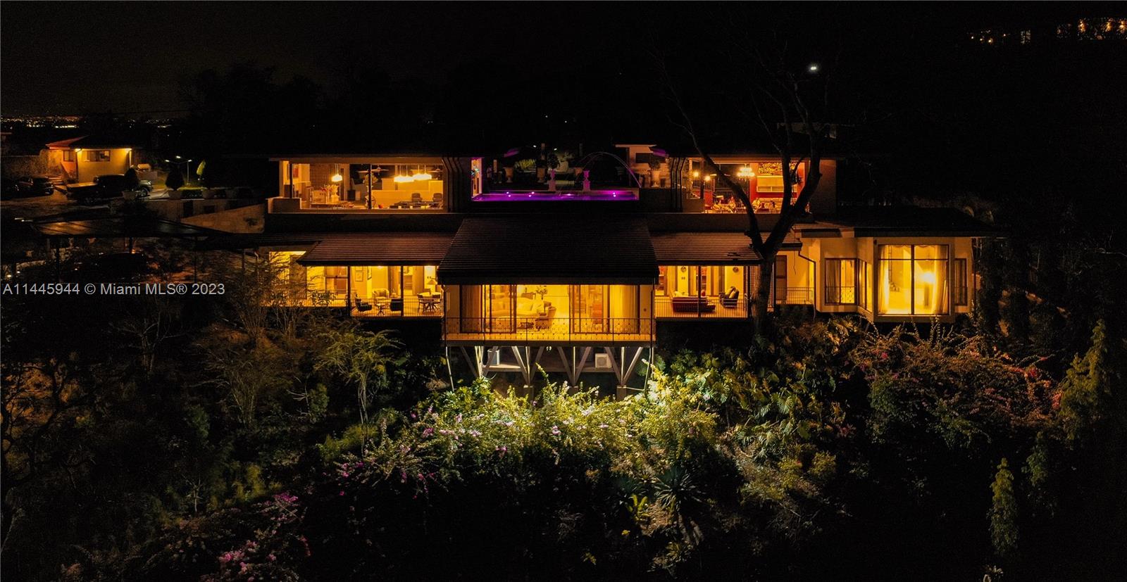 Colorado, Costa Rica, 3 Bedrooms Bedrooms, ,6 BathroomsBathrooms,Residential,Active,70869