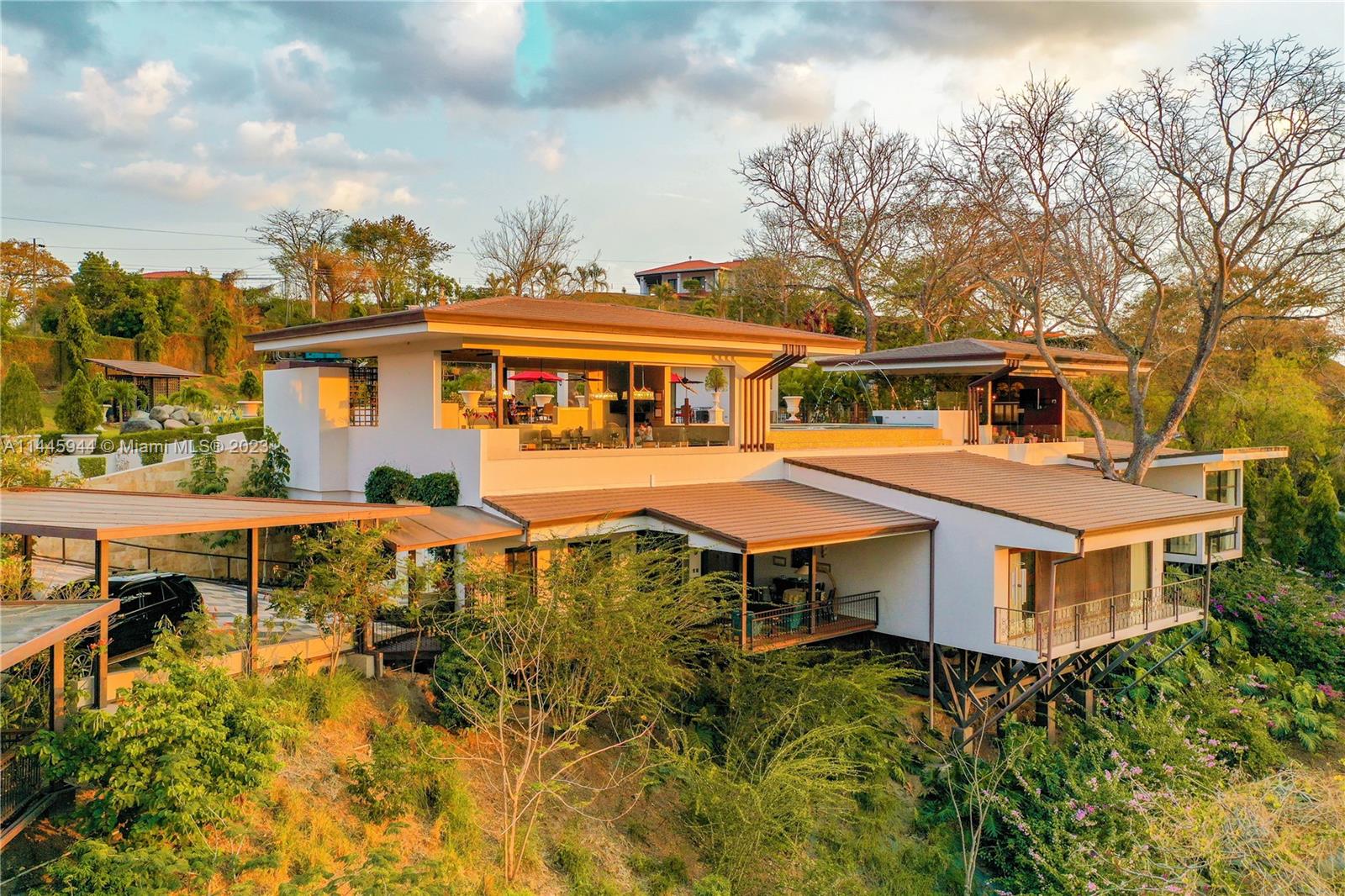 Colorado, Costa Rica, 3 Bedrooms Bedrooms, ,6 BathroomsBathrooms,Residential,Active,70869