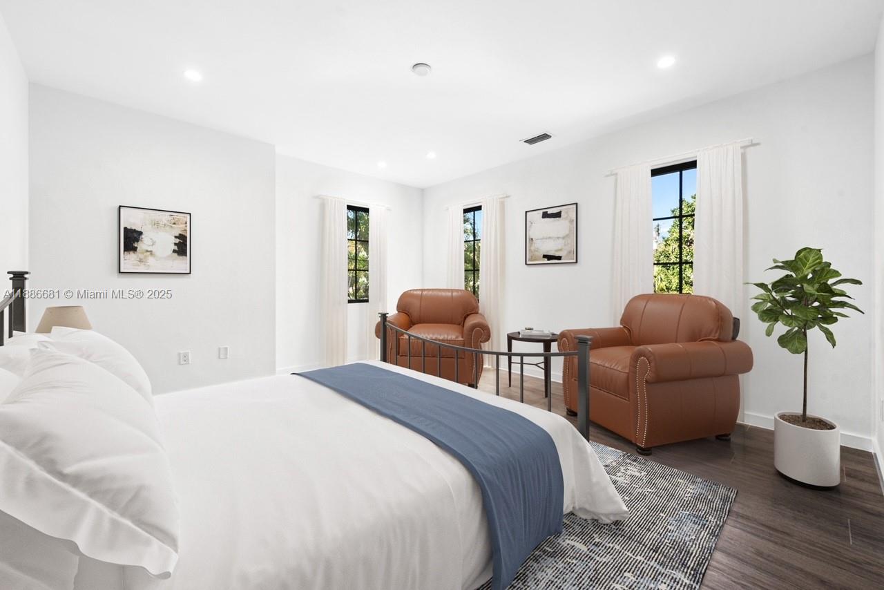 CORAL GABLES COUNTRY CLUB - Residential