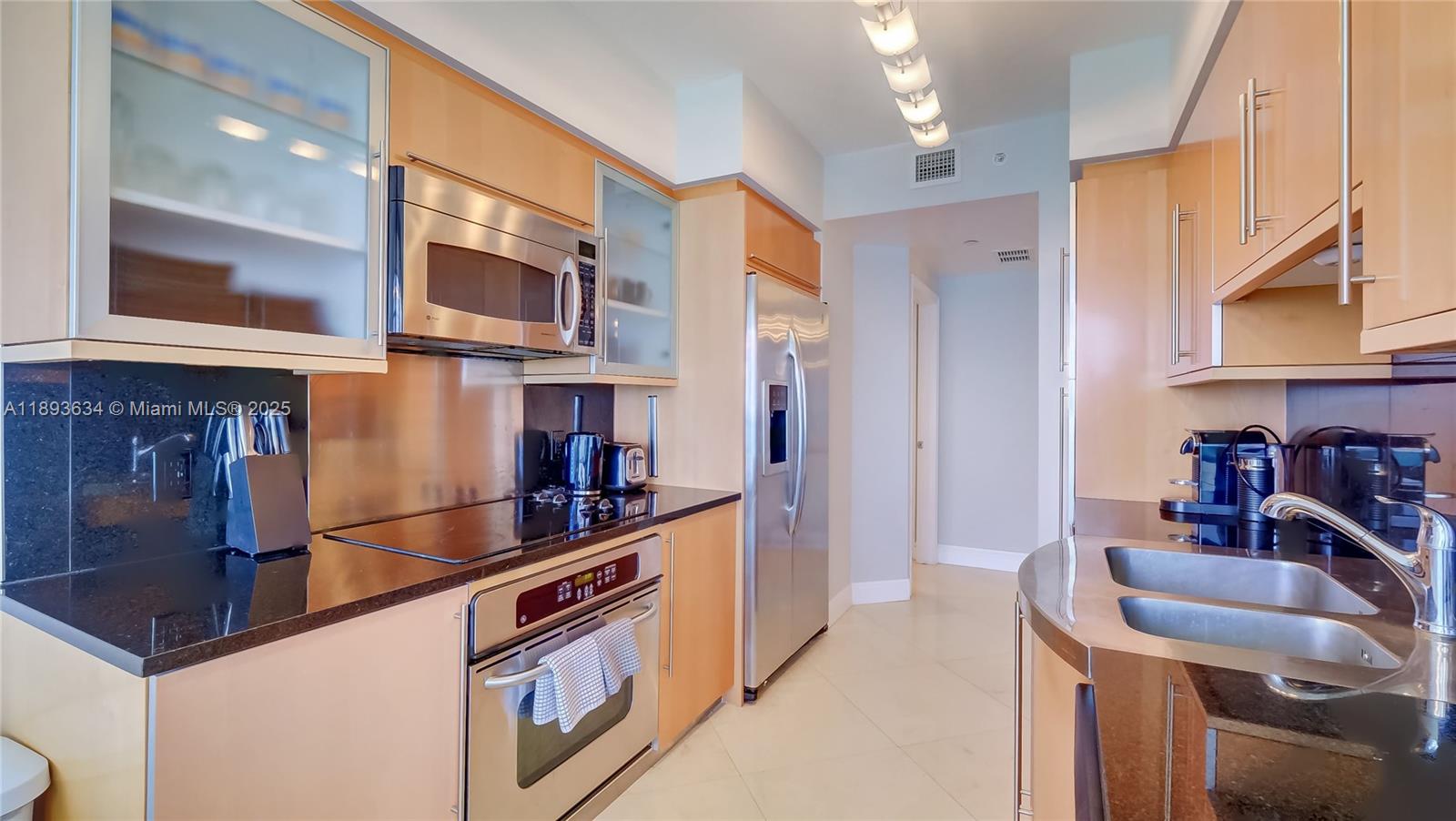 AKOYA CONDO - Residential Lease