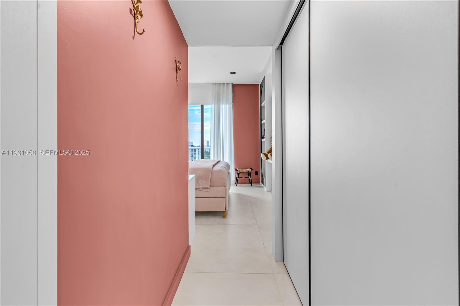 HAMPTONS WEST CONDO - Residential Lease