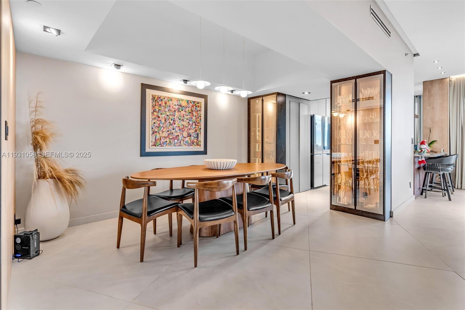 HAMPTONS WEST CONDO - Residential Lease