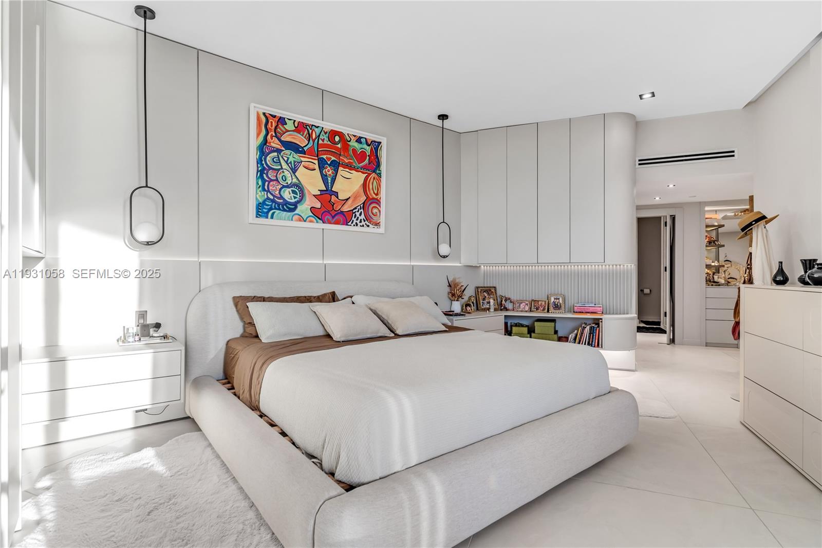 HAMPTONS WEST CONDO - Residential Lease