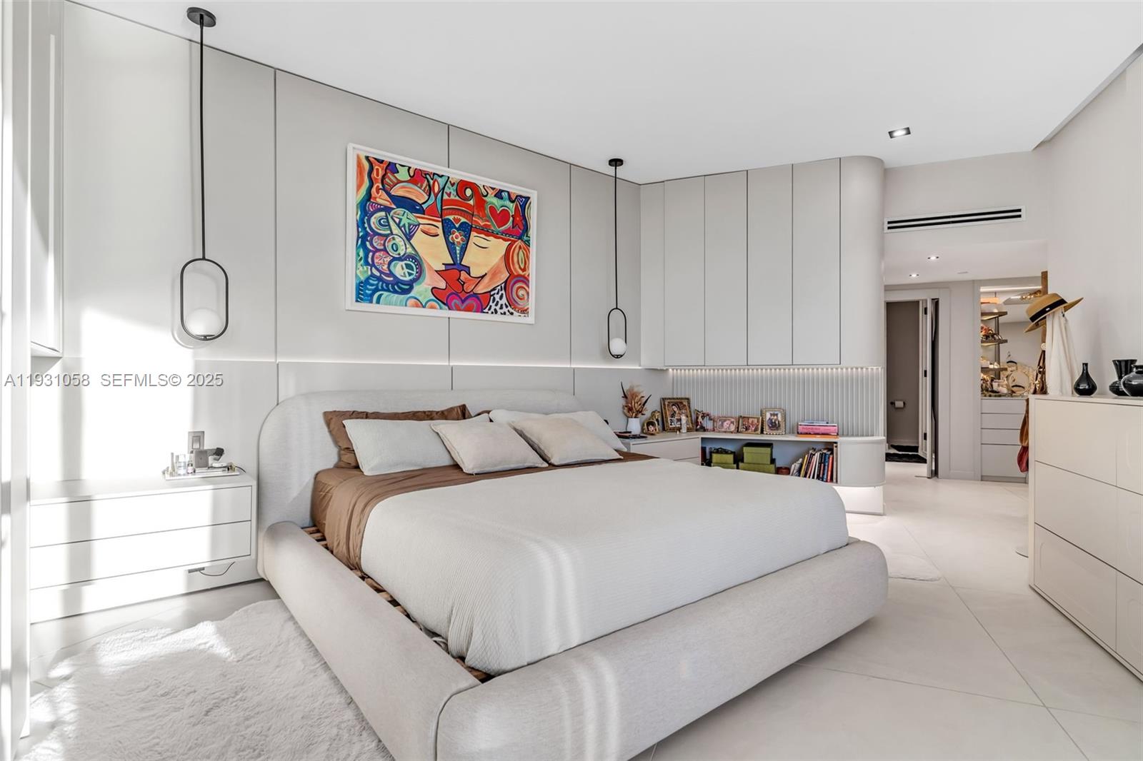 HAMPTONS WEST CONDO - Residential Lease