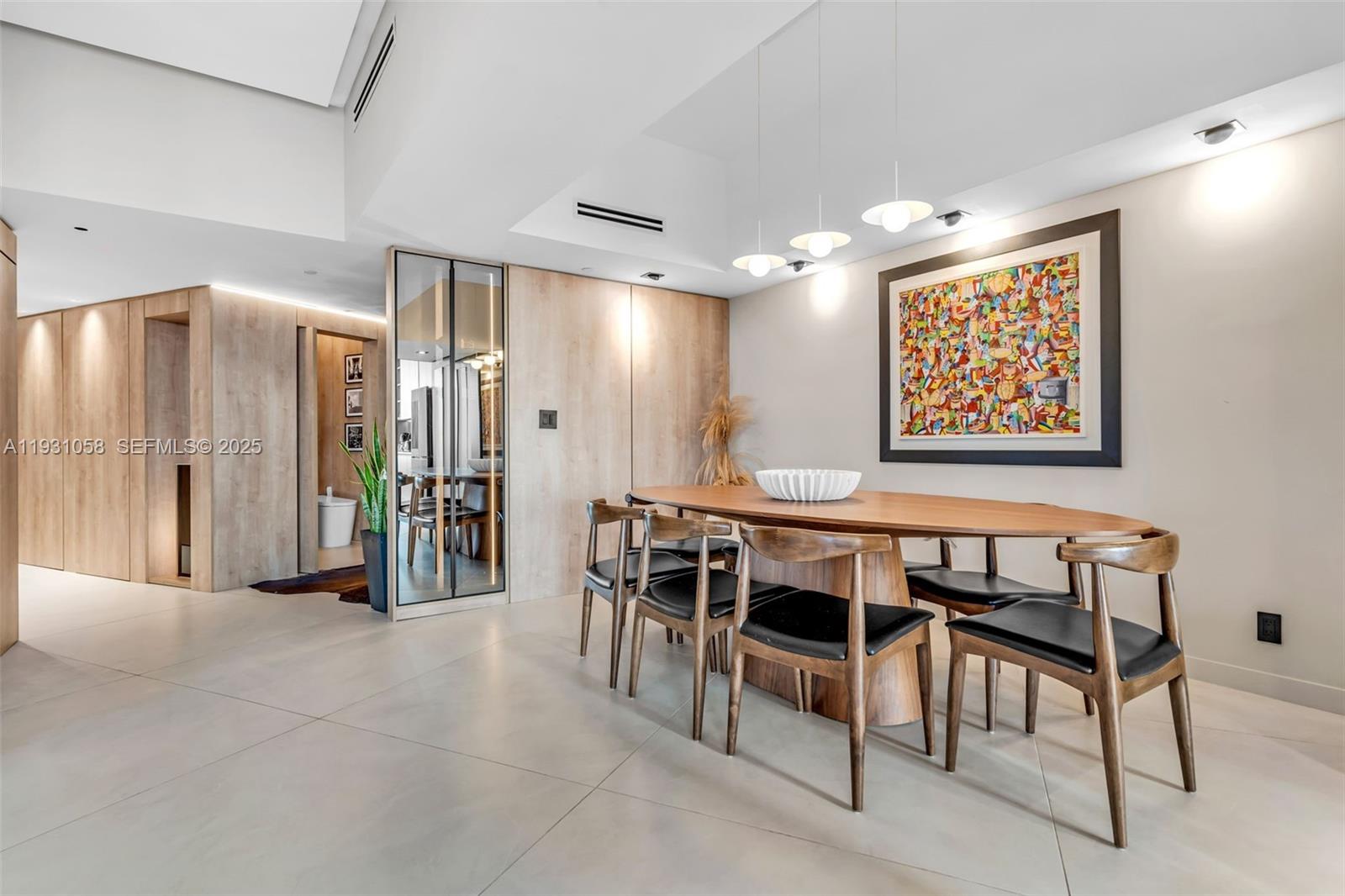 HAMPTONS WEST CONDO - Residential Lease