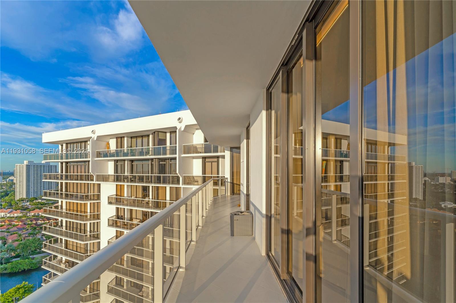 HAMPTONS WEST CONDO - Residential Lease