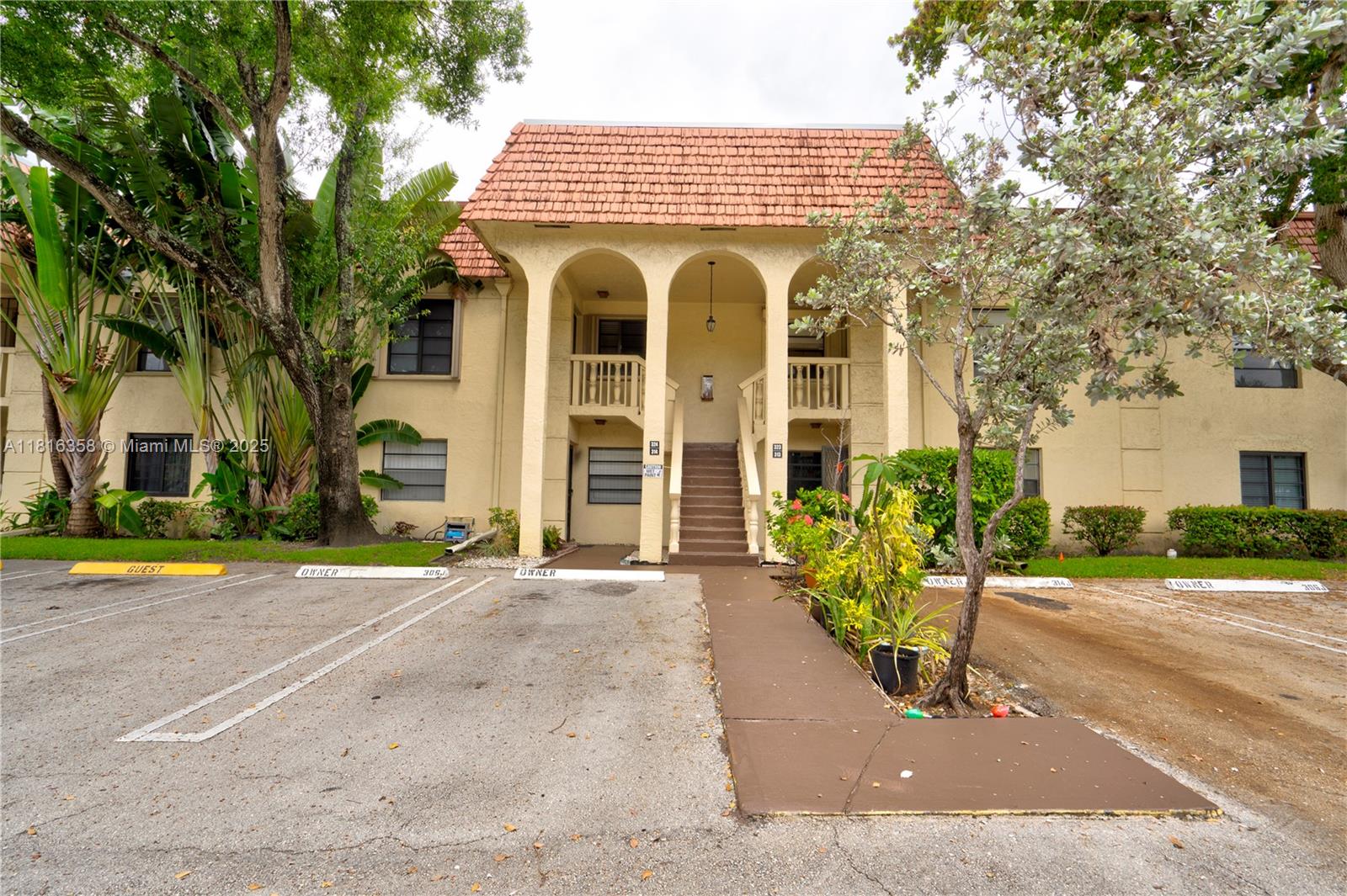 CYPRESS PARK CONDO - Residential