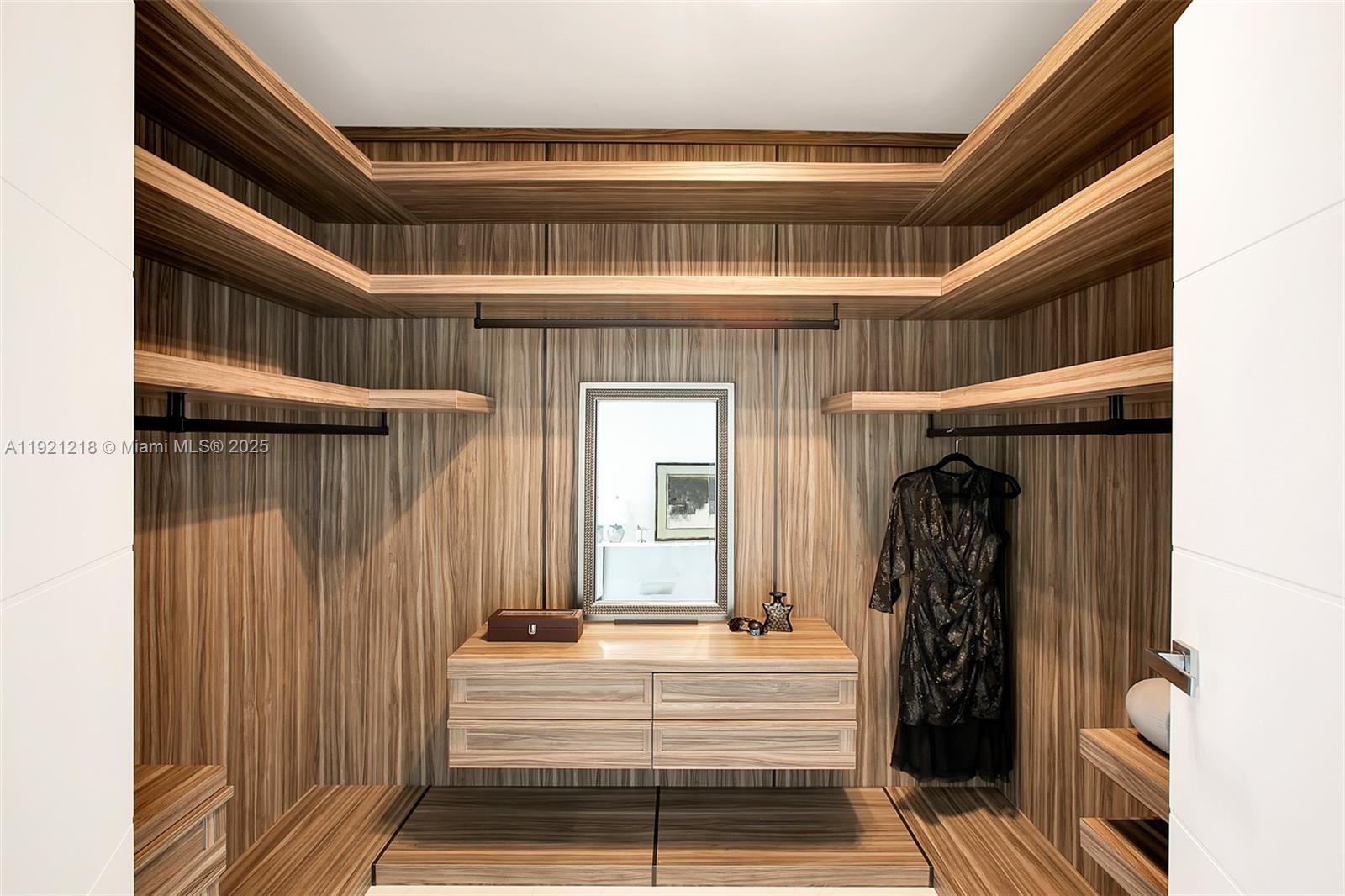 1500 OCEAN DRIVE CONDO - Residential Lease