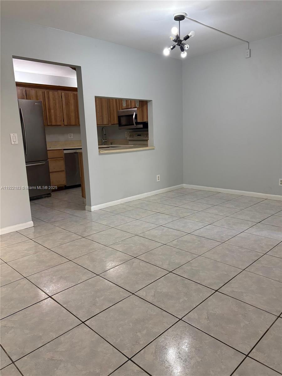 PINE RIDGE NORTH VILLAGE - Residential Lease