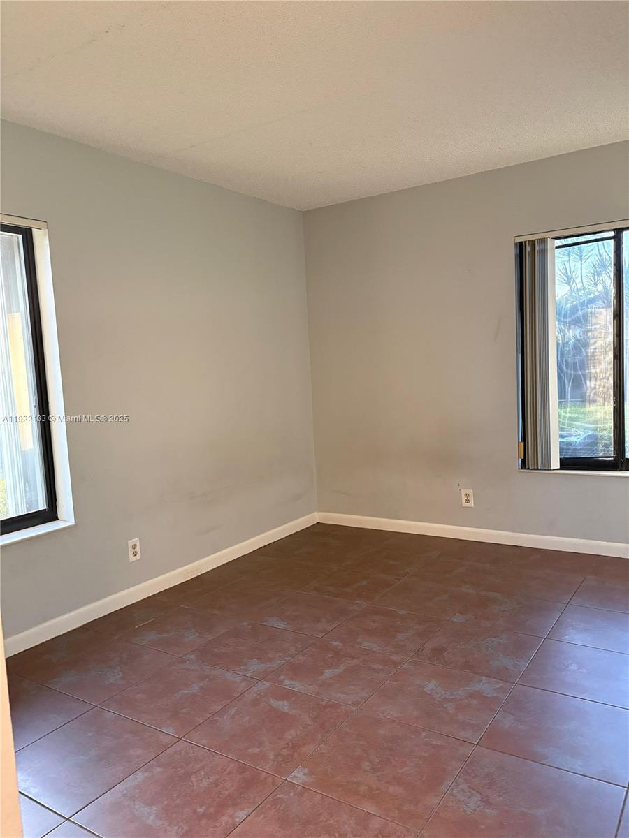 PINE RIDGE NORTH VILLAGE - Residential Lease