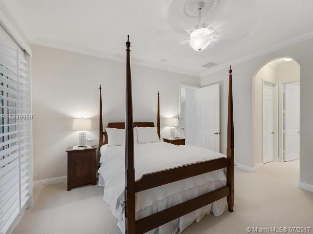 HAMPTON CAY - Residential