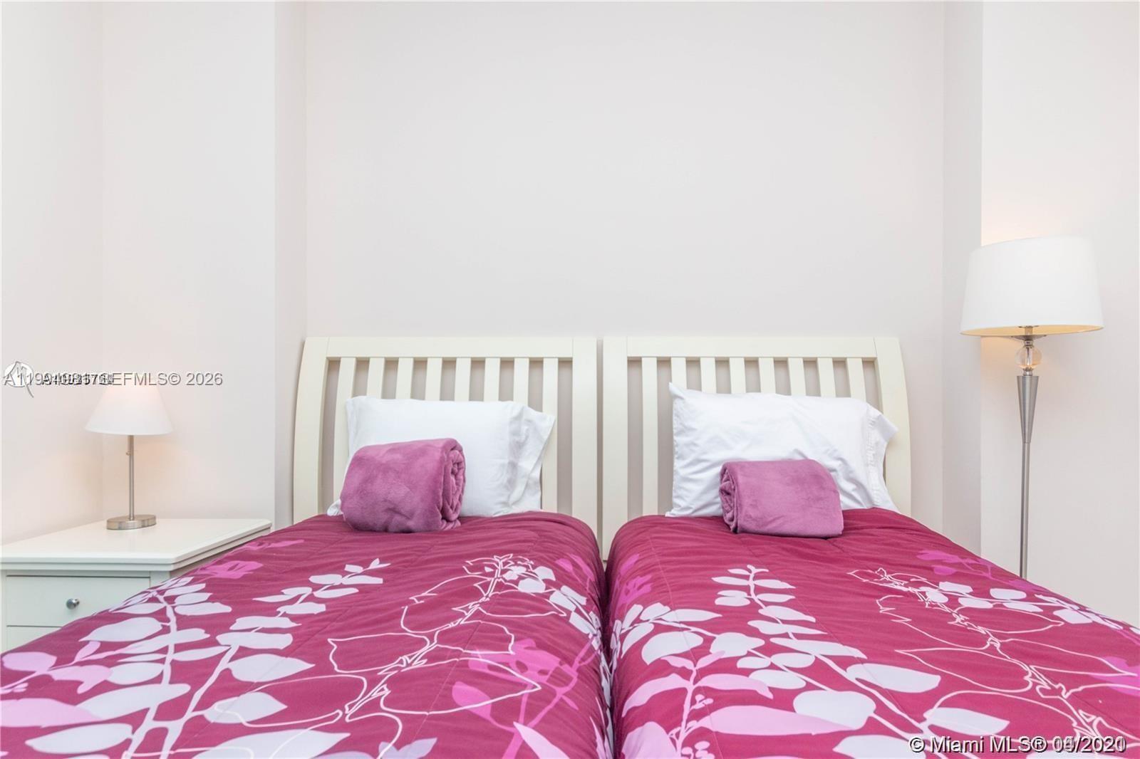 MOSAIC ON MIAMI BEACH CON - Residential Lease