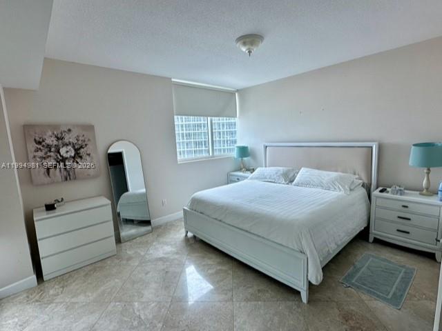 MOSAIC ON MIAMI BEACH CON - Residential Lease
