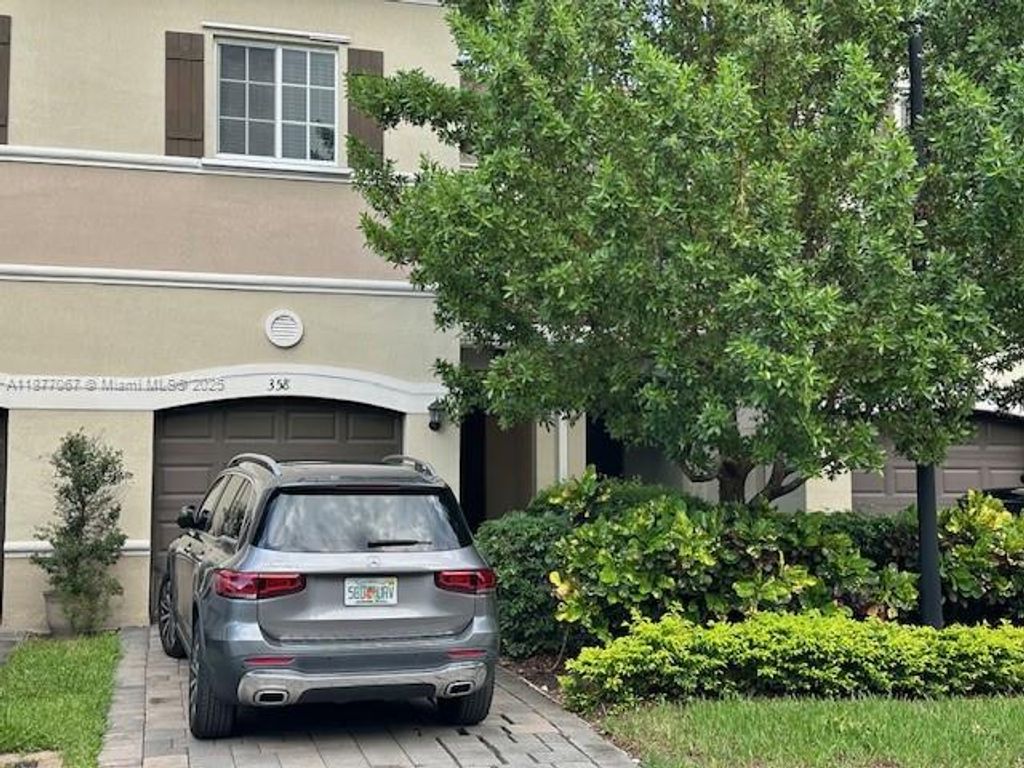 Photo of 358 SE 1st Dr #358, Deerfield Beach, FL 33441 (MLS # A11877067)