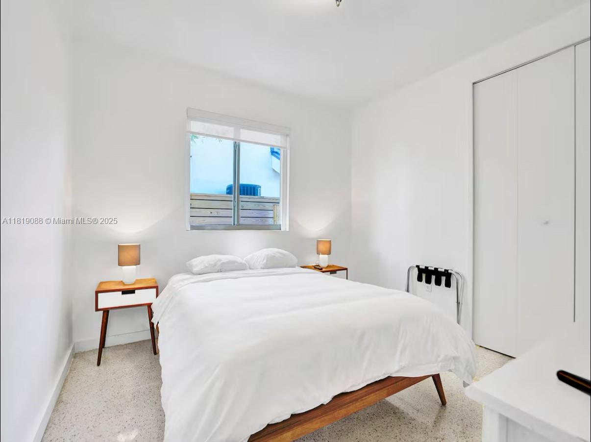 TREASURE ISLAND - Residential Lease