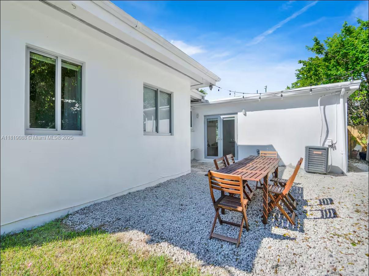 TREASURE ISLAND - Residential Lease