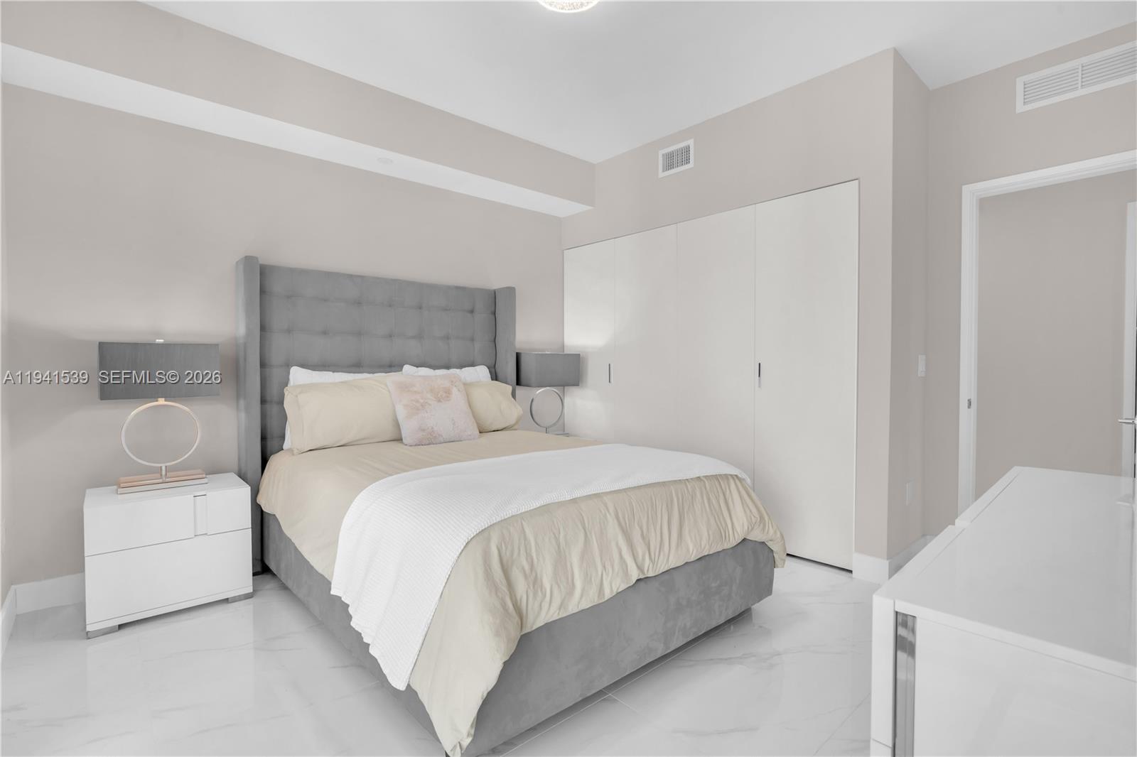 ARIA RESERVE SOUTH - Residential