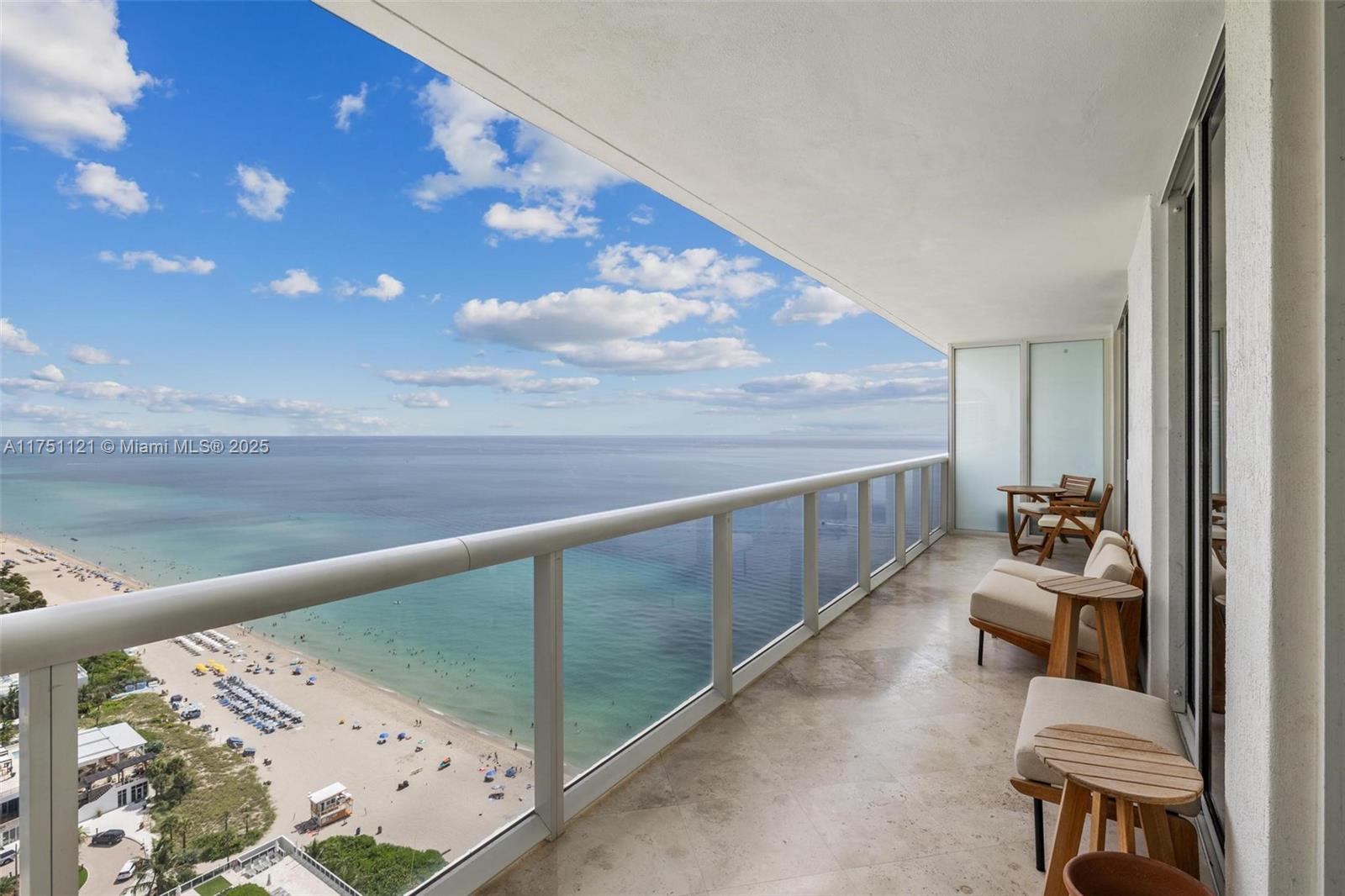 1830 S Ocean Dr 2811, Hallandale Beach, Broward County, Florida - 2 Bedrooms  
2 Bathrooms - 