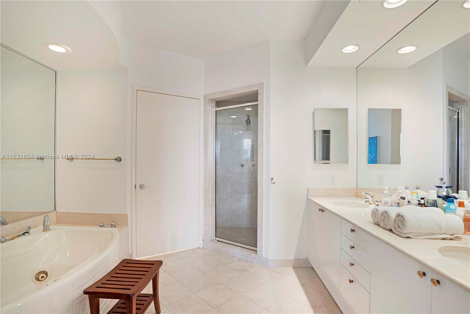 CLUB TOWER TWO CONDO - Residential