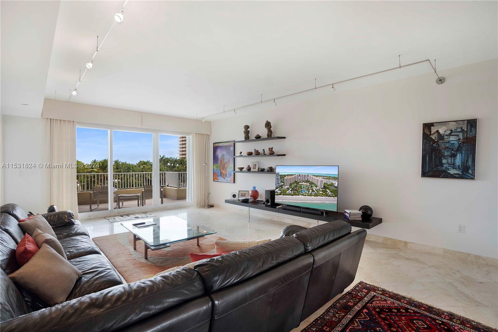 CLUB TOWER TWO CONDO - Residential