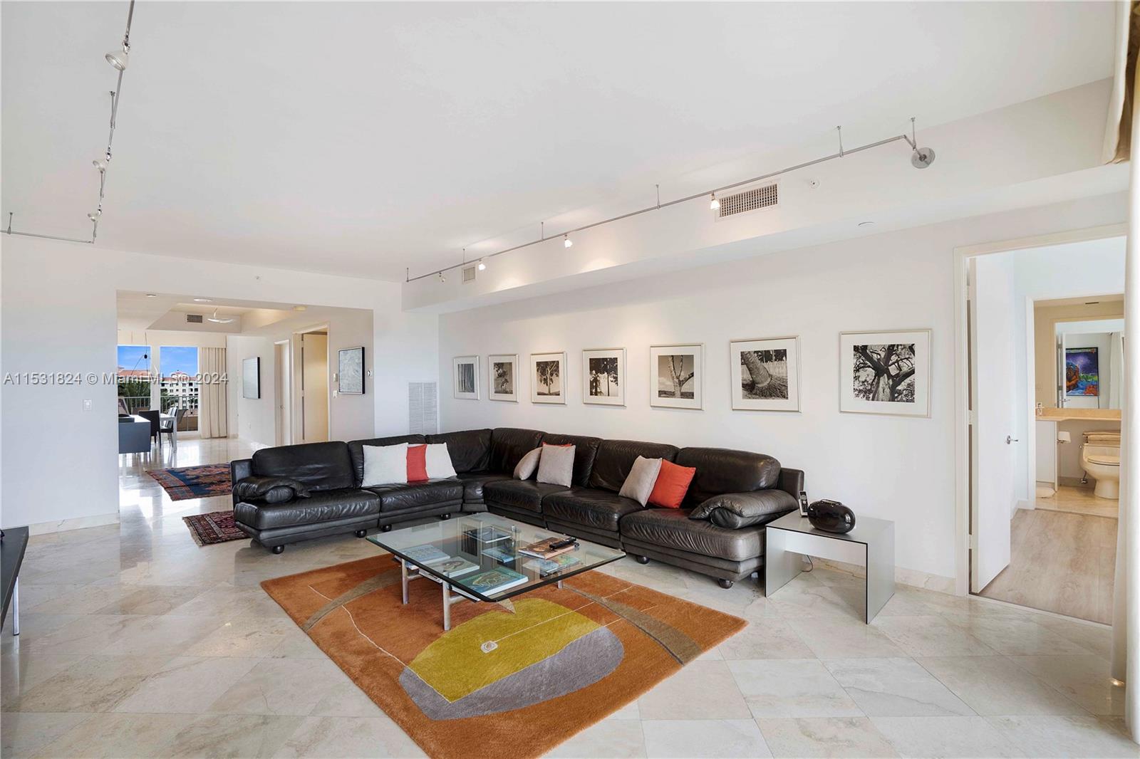 CLUB TOWER TWO CONDO - Residential