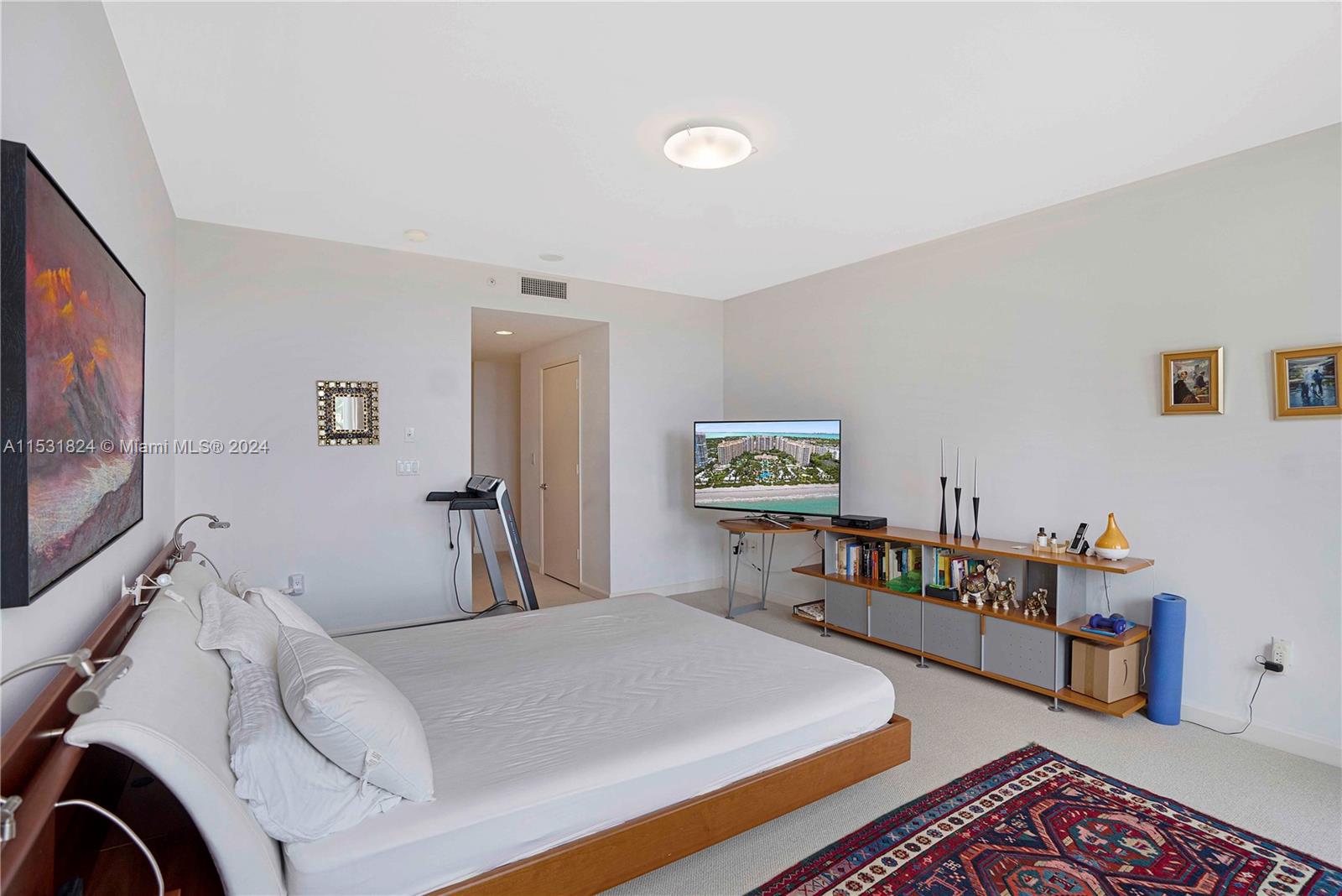 CLUB TOWER TWO CONDO - Residential