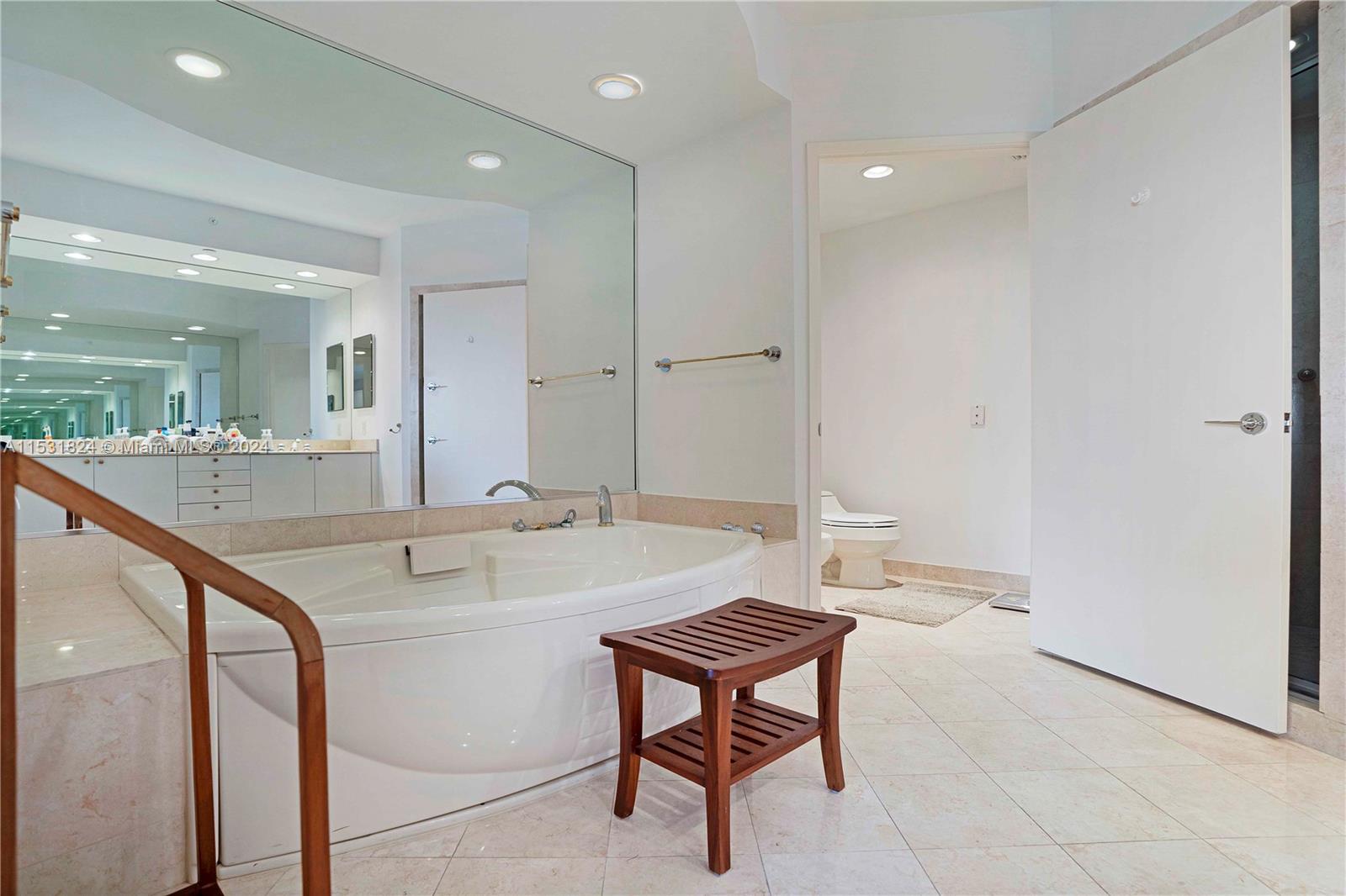 CLUB TOWER TWO CONDO - Residential