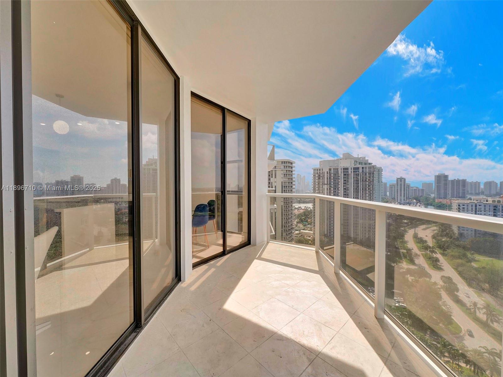 HAMPTONS WEST CONDO - Residential Lease