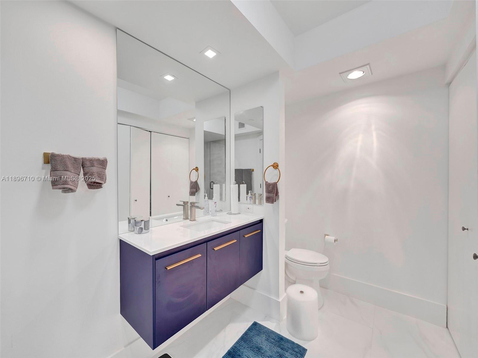 HAMPTONS WEST CONDO - Residential Lease