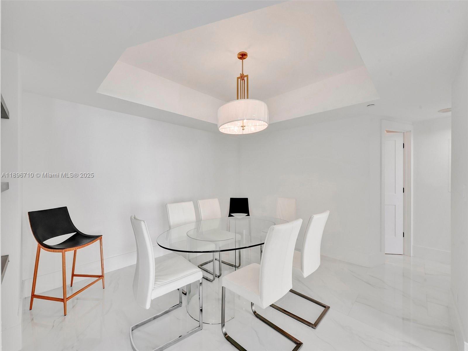 HAMPTONS WEST CONDO - Residential Lease