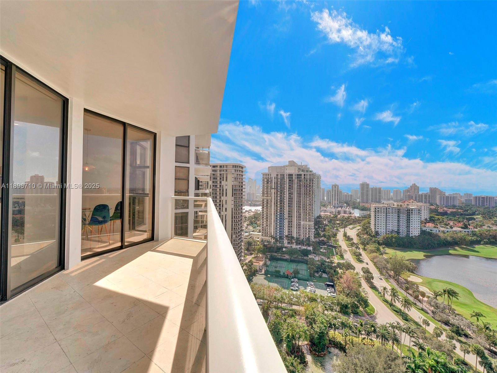 HAMPTONS WEST CONDO - Residential Lease