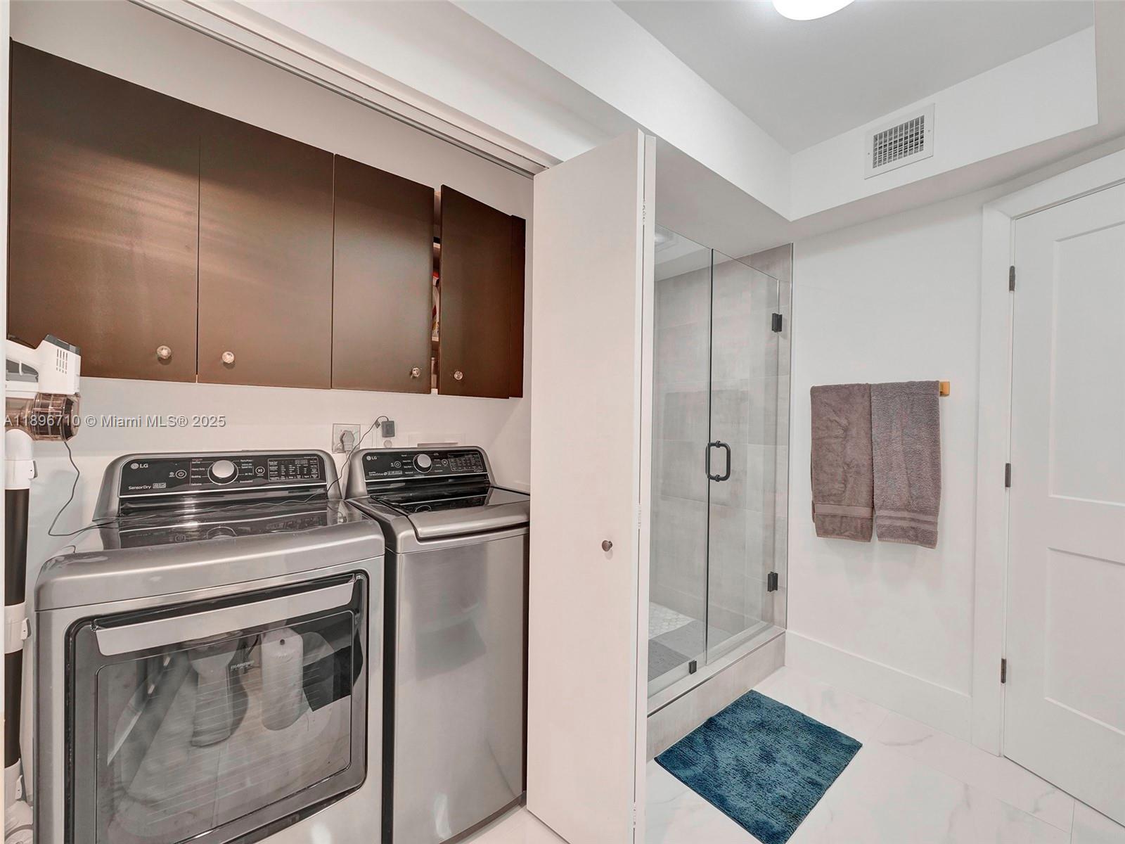 HAMPTONS WEST CONDO - Residential Lease