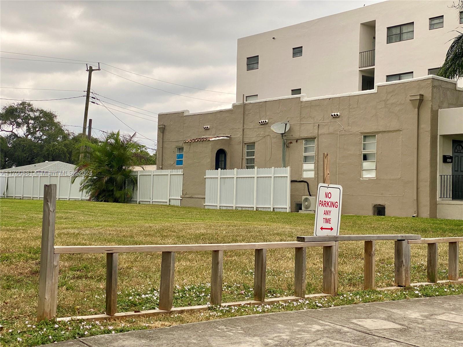 HOLLYWOOD SOUTH SIDE ADD - Land