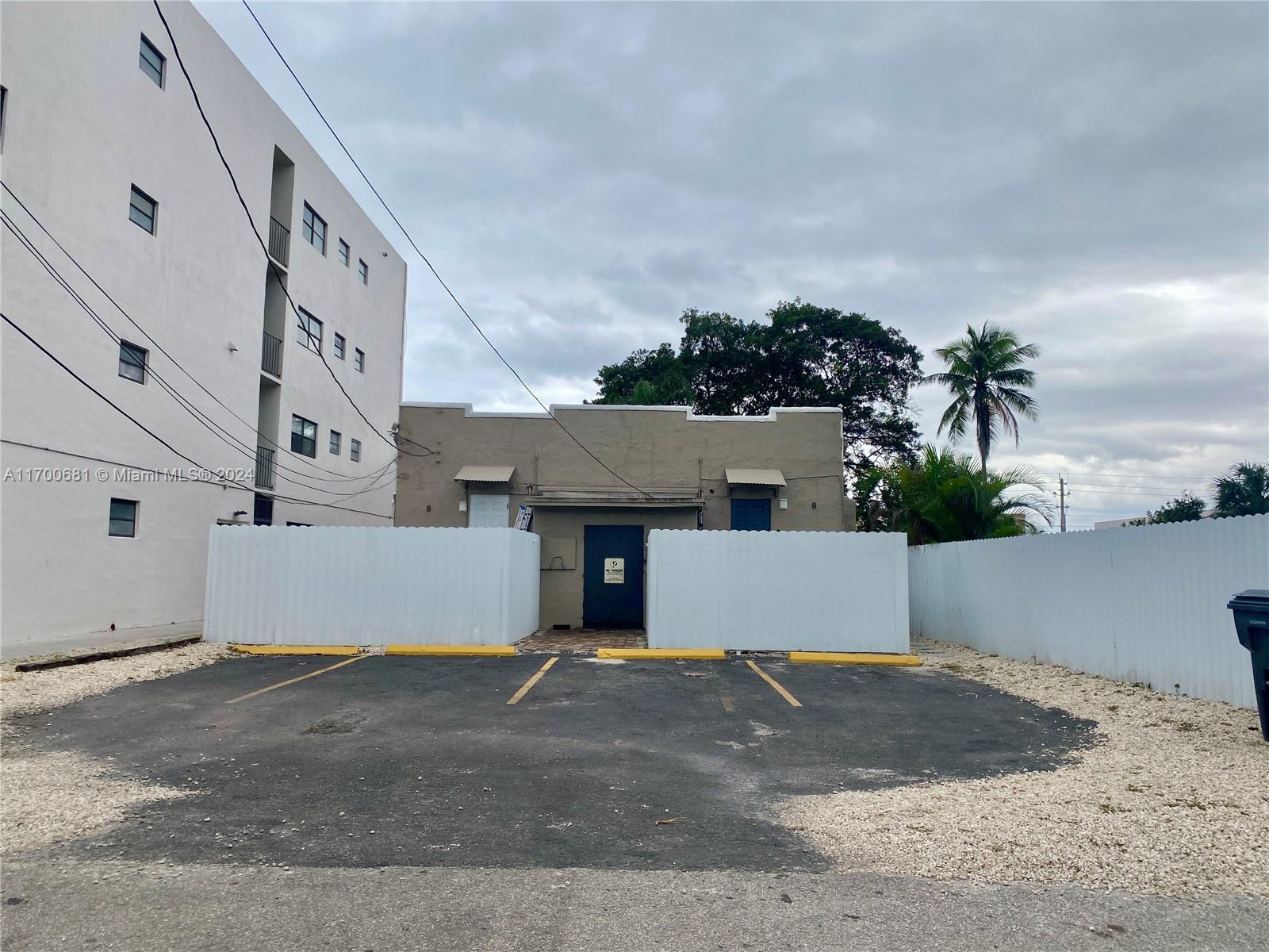 HOLLYWOOD SOUTH SIDE ADD - Land