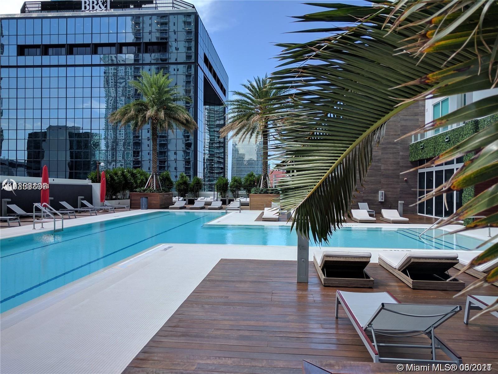 THE BOND BRICKELL - Residential