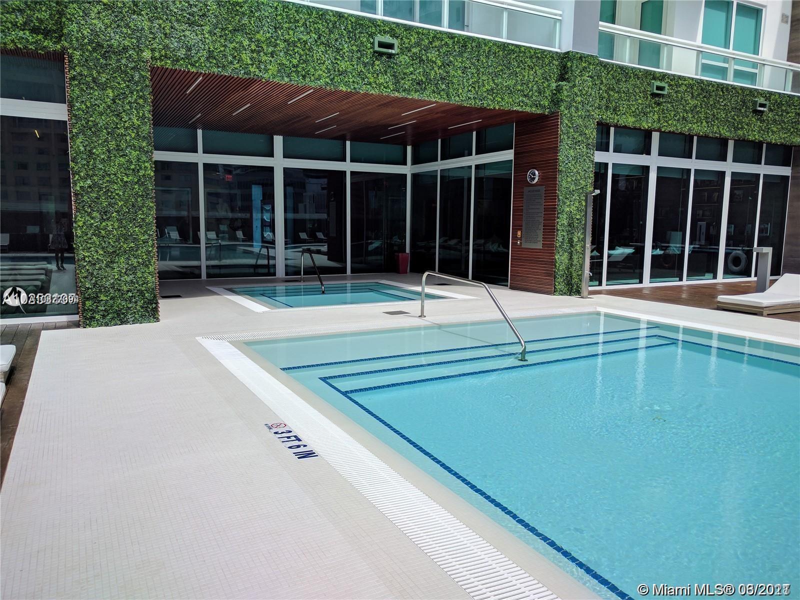 THE BOND BRICKELL - Residential