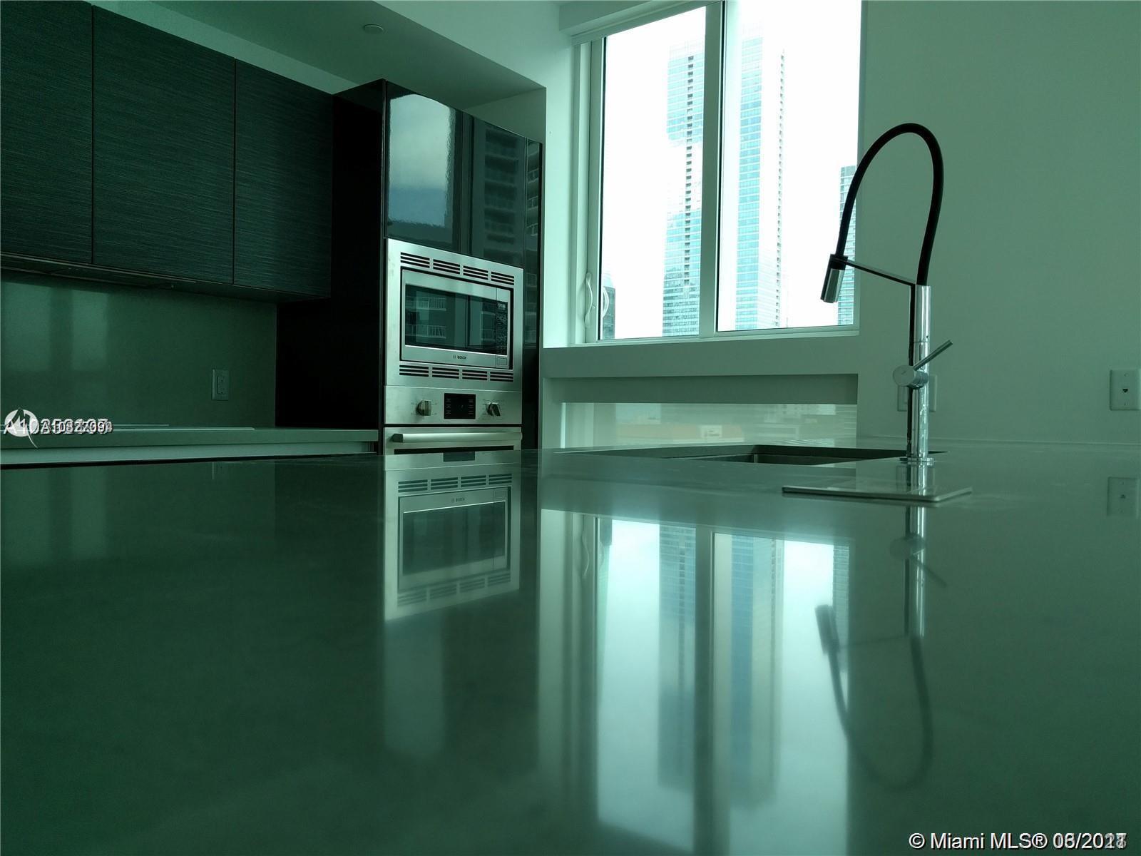 THE BOND BRICKELL - Residential